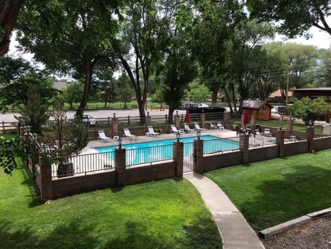 Austin'S Chuckwagon Motel Torrey Dış mekan fotoğraf